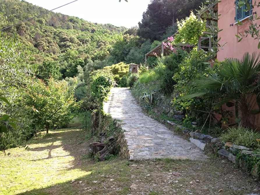 Immagine 1 di Rustico / casale in vendita  a Portovenere