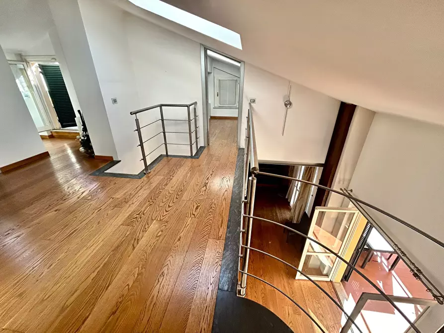 Immagine 29 di Pentalocale in vendita  a Sarzana