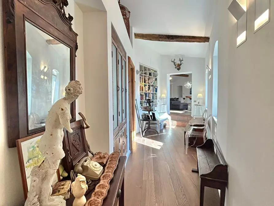 Immagine 2 di Quadrilocale in vendita  a Sarzana