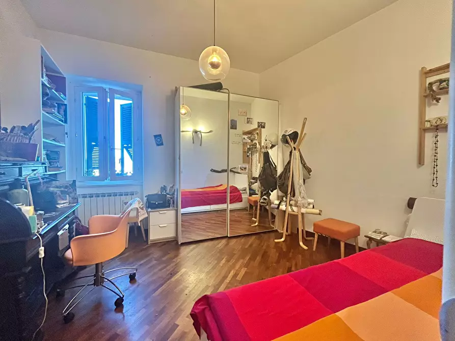 Immagine 23 di Pentalocale in vendita  a Sarzana