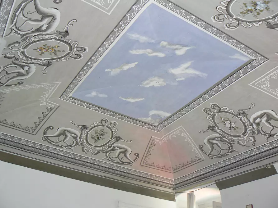 Immagine 15 di Villa in vendita  a Sarzana