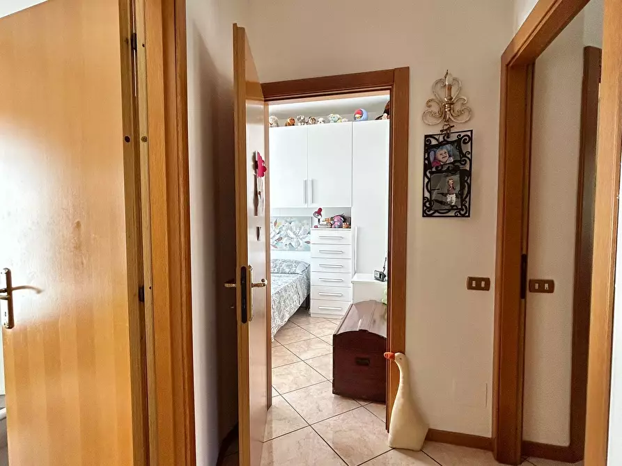 Immagine 40 di Pentalocale in vendita  a Fosdinovo