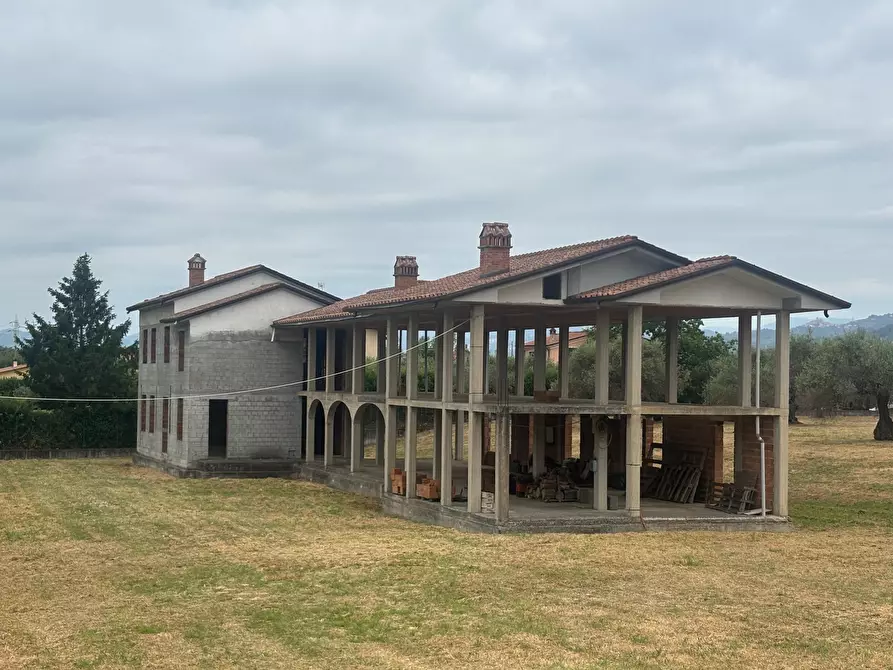 Immagine 7 di Rustico / casale in vendita  a Sarzana