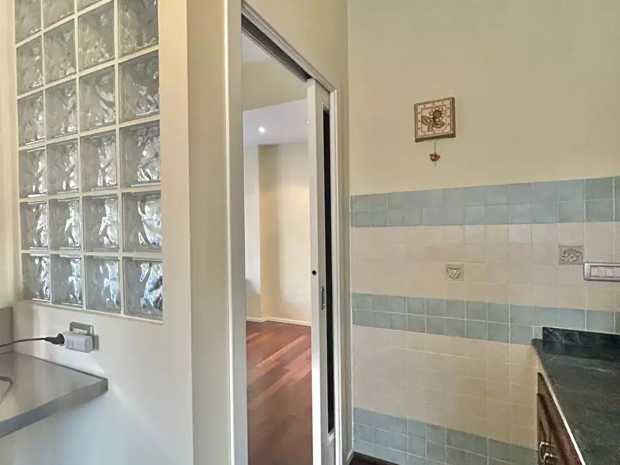 Immagine 22 di Trilocale in vendita  a Sarzana