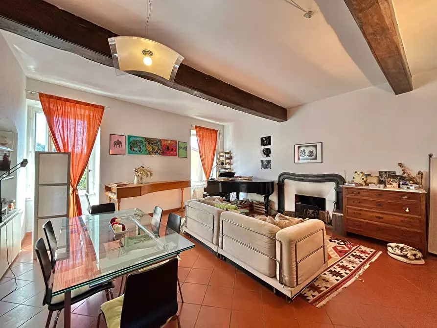 Immagine 7 di Pentalocale in vendita  a Sarzana