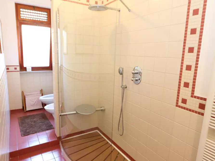 Immagine 10 di Quadrilocale in vendita  in Corso Umberto 69 a Taranto