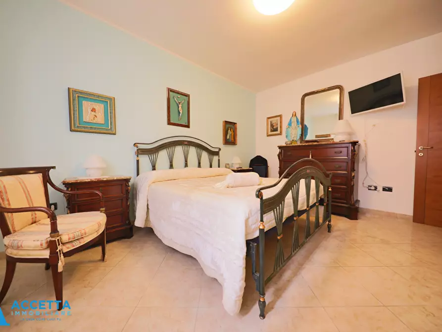 Immagine 12 di Quadrilocale in vendita  in Via Salinella 5 a Taranto