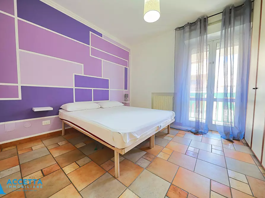 Immagine 16 di Trilocale in vendita  in Via Lago Ampollino 23 a Taranto