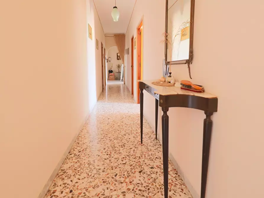 Immagine 9 di Quadrilocale in affitto  in Via Venezia 25 a Taranto