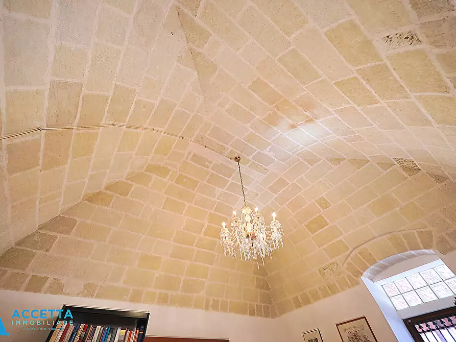 Immagine 4 di Villa in vendita  in Via Razze 11 a Taranto