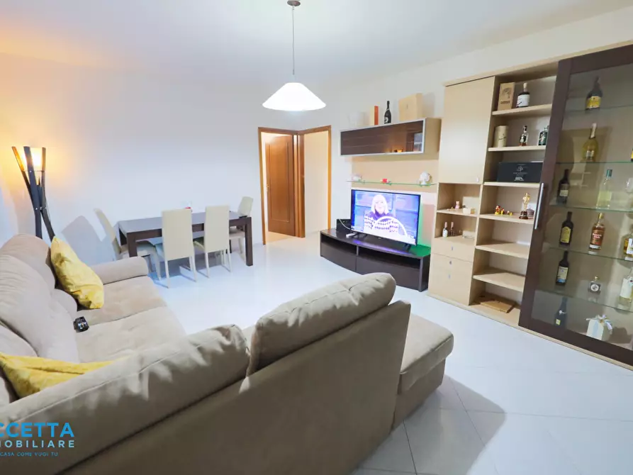 Immagine 5 di Trilocale in vendita  in Via Lago di Lugano 24 a Taranto