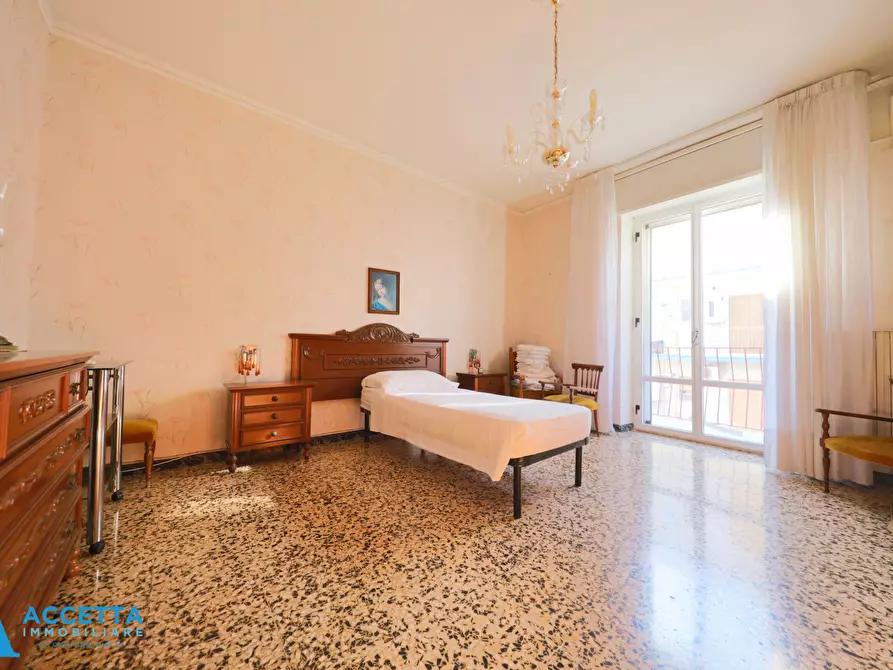 Immagine 13 di Trilocale in vendita  in Via Elio 56 a Taranto