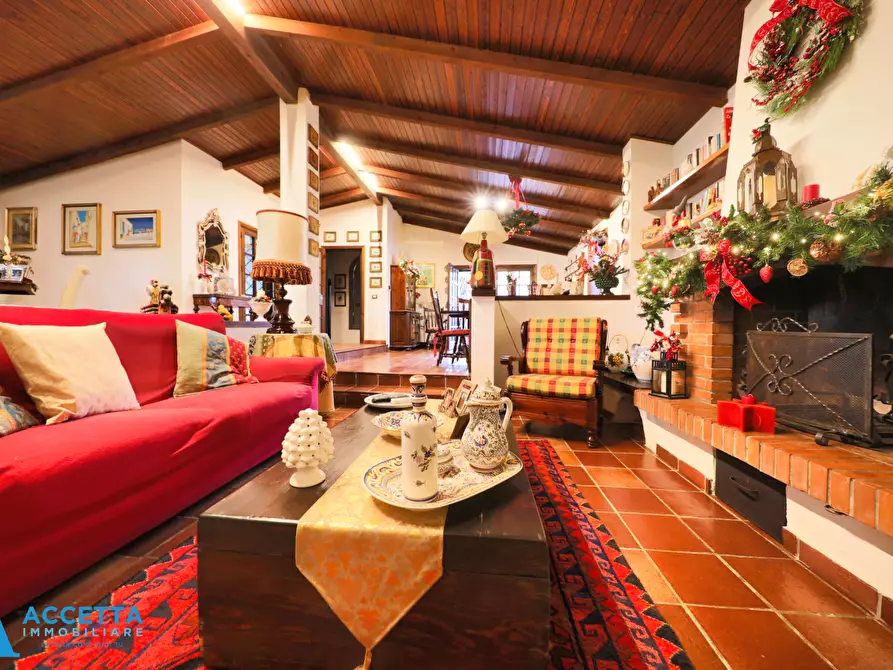 Immagine 10 di Villa in vendita  in Via Trascine 1 a Taranto