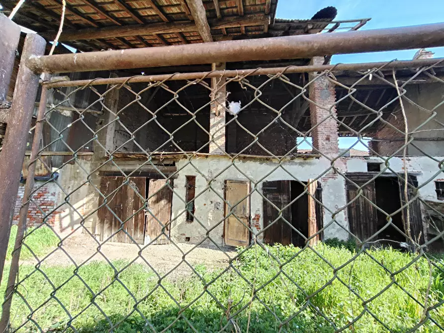 Immagine 4 di Porzione di casa in vendita  in centro a Pieve Porto Morone