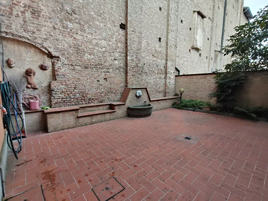 Immagine 4 di Porzione di casa in vendita  in Via San Bartolomeo a Piacenza