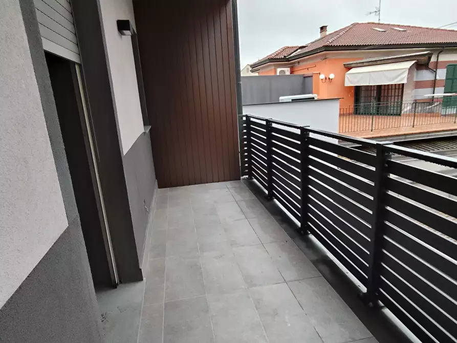 Immagine 6 di Pentalocale in vendita  in Corso Giacomo Matteotti a Castel San Giovanni