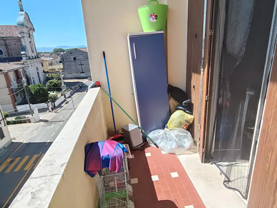 Immagine 18 di Trilocale in vendita  in Via Roma a Pieve Porto Morone