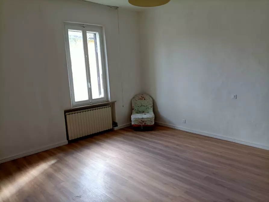 Immagine 8 di Pentalocale in vendita  in Via Strada Nuova 2 a Ziano Piacentino