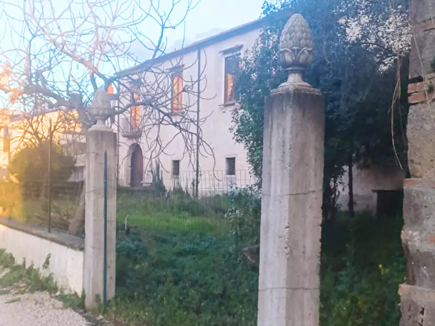 Immagine 3 di Pentalocale in vendita  in Via Michele Pironti a Montoro Superiore