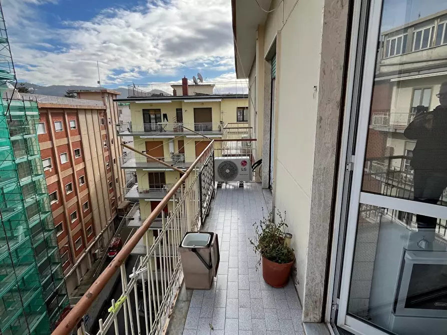 Immagine 2 di Trilocale in vendita  in via m. abbignete a Salerno