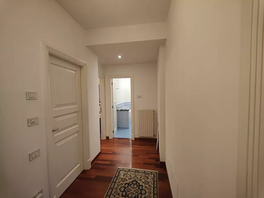 Immagine 25 di Villa in vendita  in Via Casa rocco giovi 11 A a Salerno