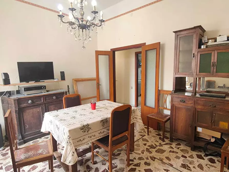 Immagine 14 di Trilocale in vendita  in Via Piave 1 a Salerno