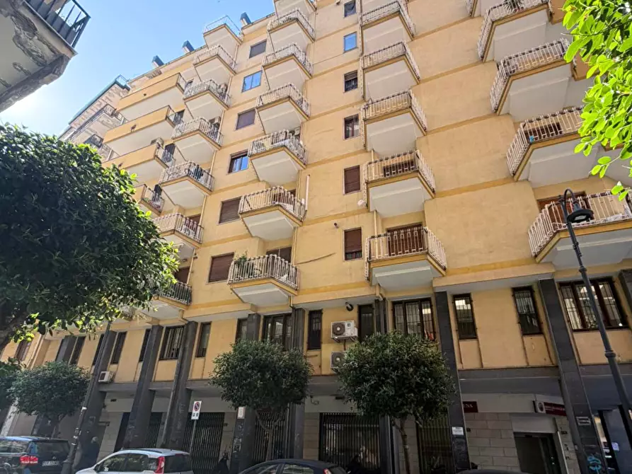 Immagine 1 di Ufficio in vendita  in Piazza d'Amora 3 a Nocera Inferiore