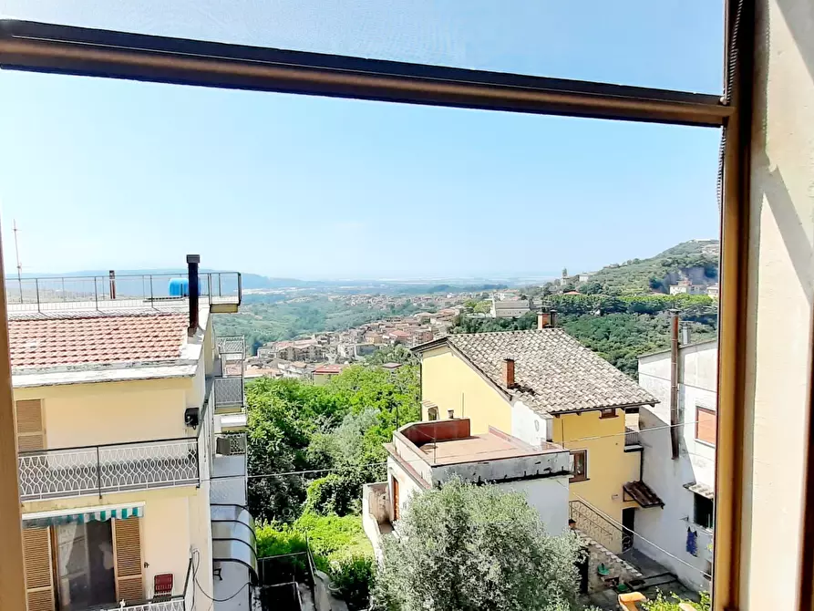 Immagine 6 di Pentalocale in vendita  in piazza mon franchini 3 a Montecorvino Rovella