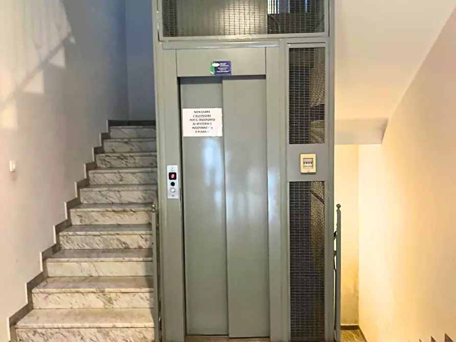 Immagine 21 di Trilocale in vendita  in Via Tito Zaniboni 11 a Giffoni Sei Casali