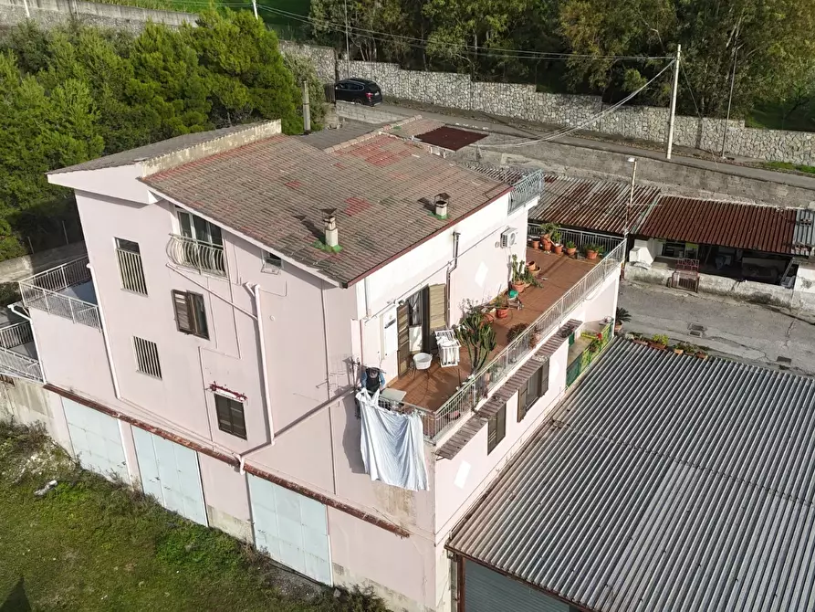 Immagine 18 di Casa trifamiliare in vendita  in via del giubileo duemila 8 a Giffoni Valle Piana