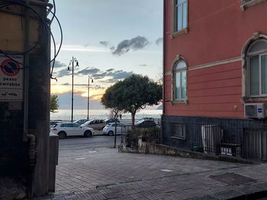 Immagine 1 di Locale commerciale in vendita  in Via Palinuro 137 a Salerno