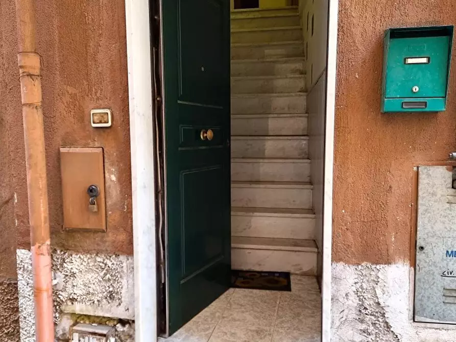 Immagine 2 di Bilocale in vendita  in Via Paolo Anfossi 66B a Genova