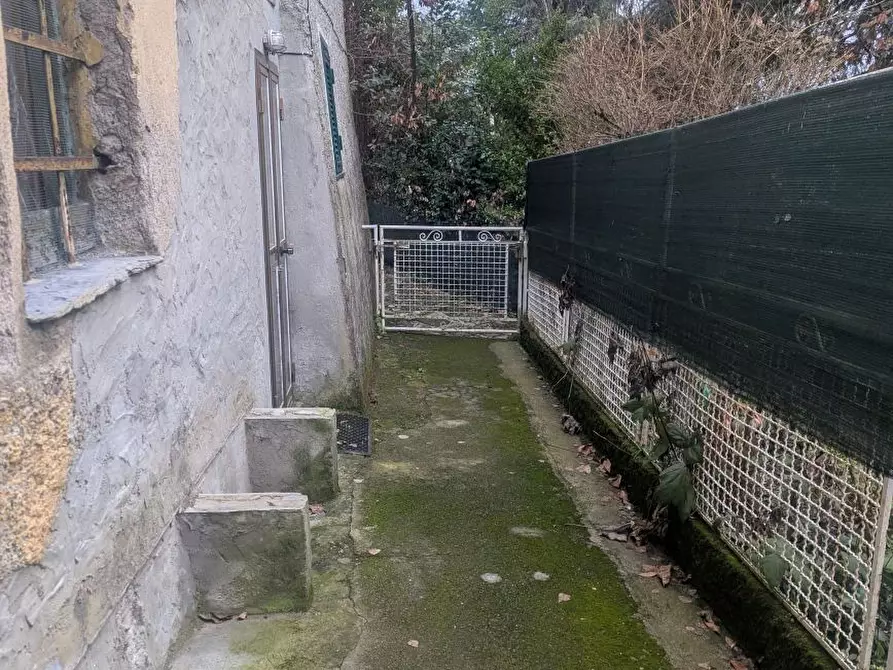 Immagine 28 di Quadrilocale in vendita  in Via Fiume 187 a Mignanego