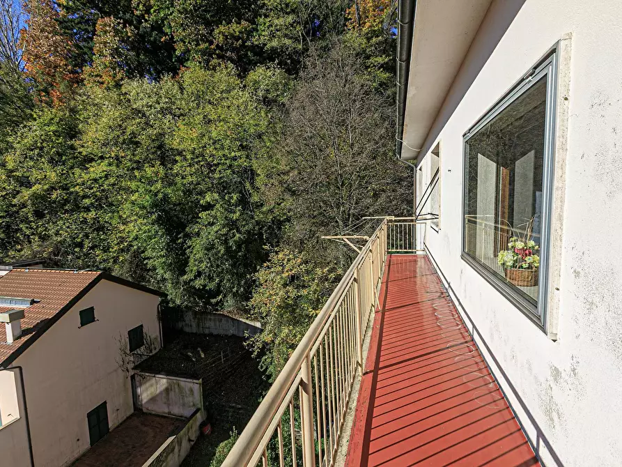 Immagine 5 di Quadrilocale in vendita  in Via Piave 131 a Mignanego