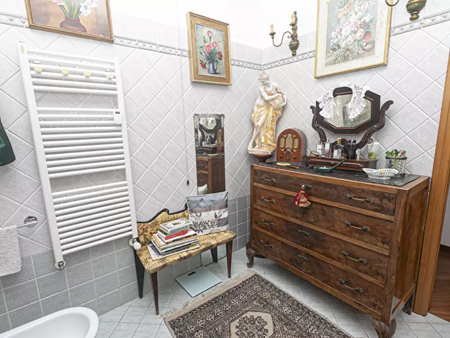 Immagine 24 di Trilocale in vendita  in Via Clemente Rebora 11 a Campomorone