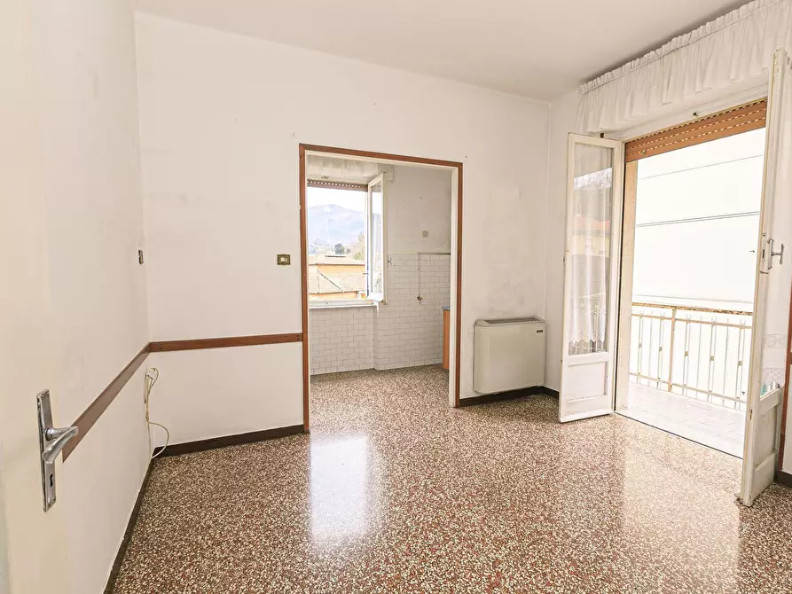 Immagine 3 di Trilocale in vendita  in Via Alcide De Gasperi 44 a Campomorone