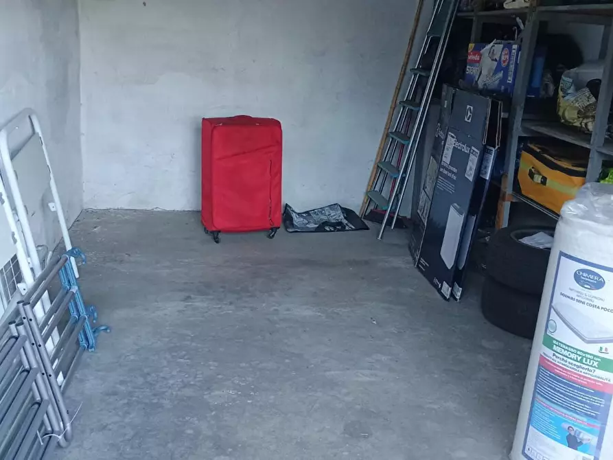 Immagine 4 di Magazzino in vendita  in Via martiri della libertà 256 a Campomorone