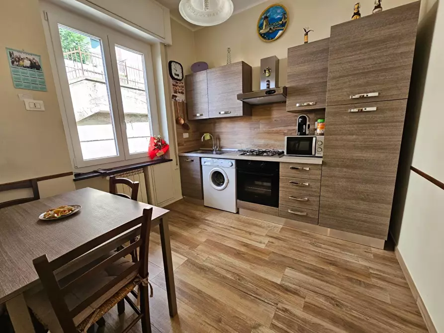 Immagine 14 di Bilocale in vendita  a Genova