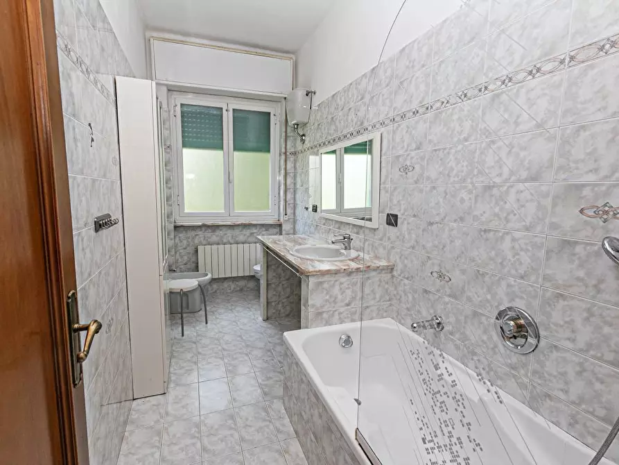 Immagine 25 di Trilocale in vendita  in Via Manlio Chiocchetti 23 a Serra Riccò