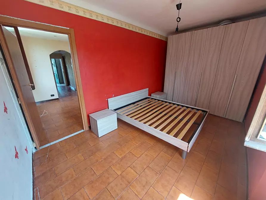 Immagine 13 di Bilocale in vendita  in Via Cremeno 10 a Genova