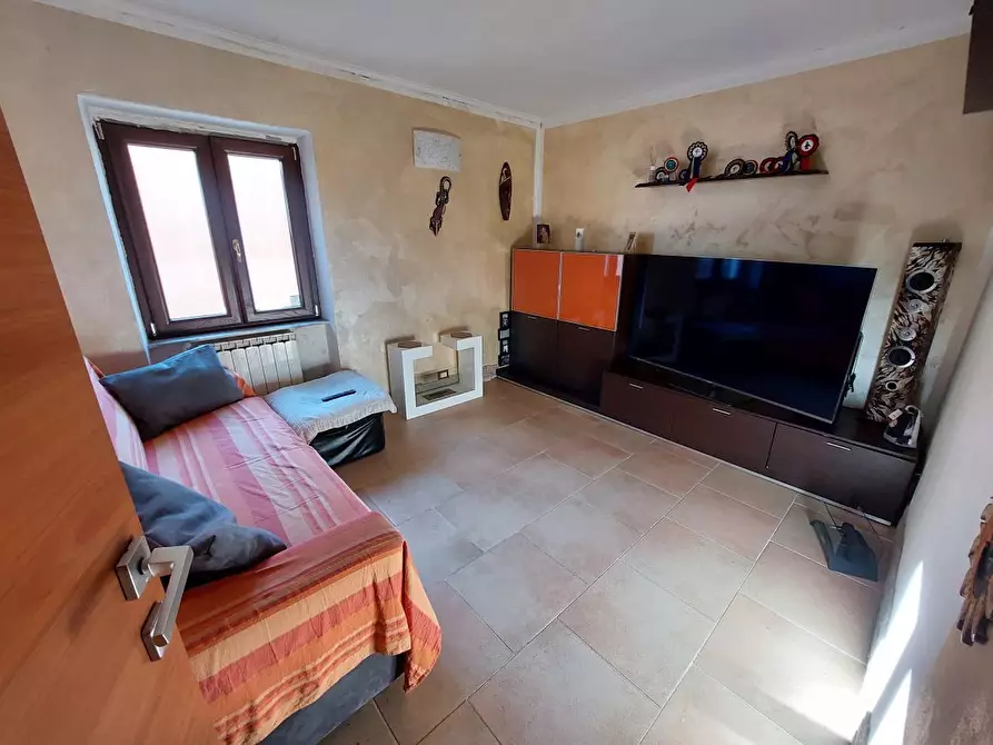 Immagine 7 di Trilocale in vendita  a Mignanego