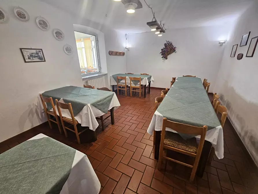 Immagine 10 di Attività commerciale in vendita  in Via Gaiazza 143A a Genova