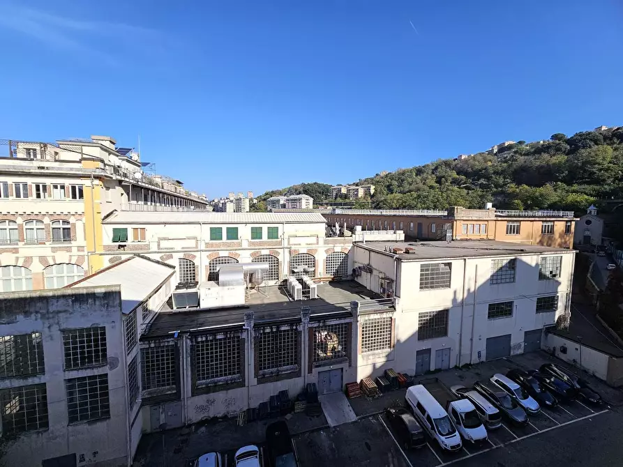 Immagine 13 di Trilocale in vendita  in Via Giovanni Lanza 3 a Genova