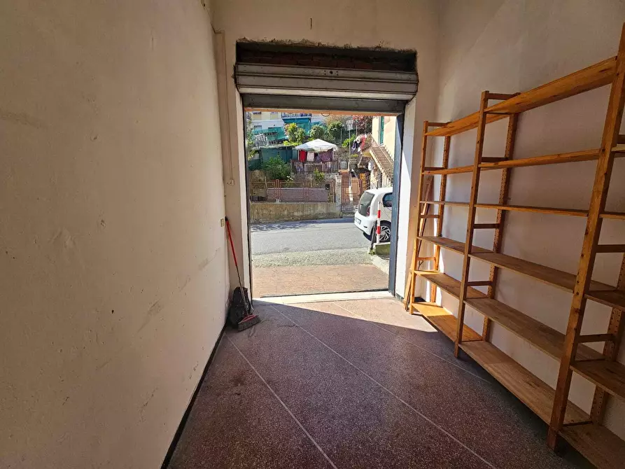 Immagine 4 di Garage in vendita  in Via Benedetto da Cesino 3a a Genova