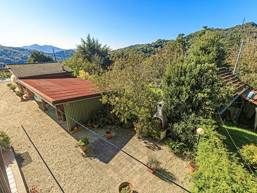 Immagine 36 di Pentalocale in vendita  in Via Costigliolo a Mignanego