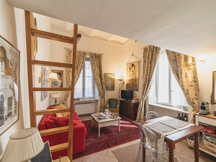 Immagine 4 di Bilocale in vendita  in Viale Nazario Sauro 5 a Siena