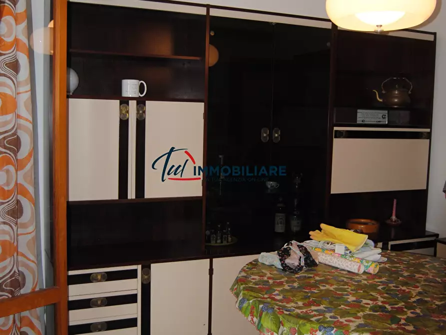 Immagine 5 di Pentalocale in vendita  in Viale Cassa di Risparmio 37 a Livorno