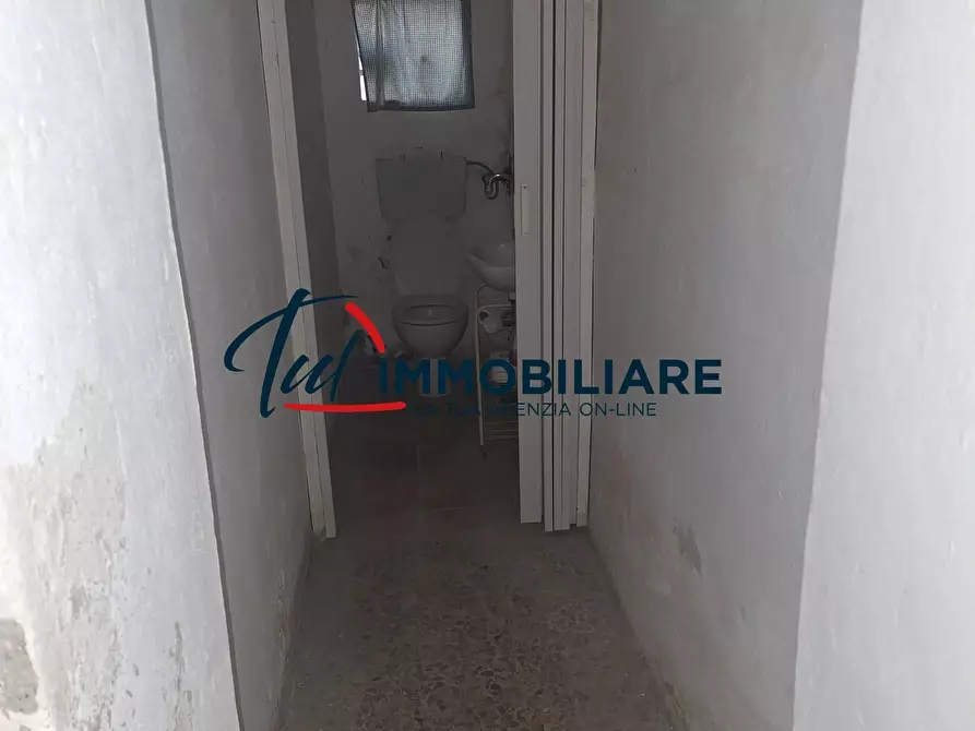 Immagine 12 di Trilocale in vendita  in Corso Amedeo 240 a Livorno