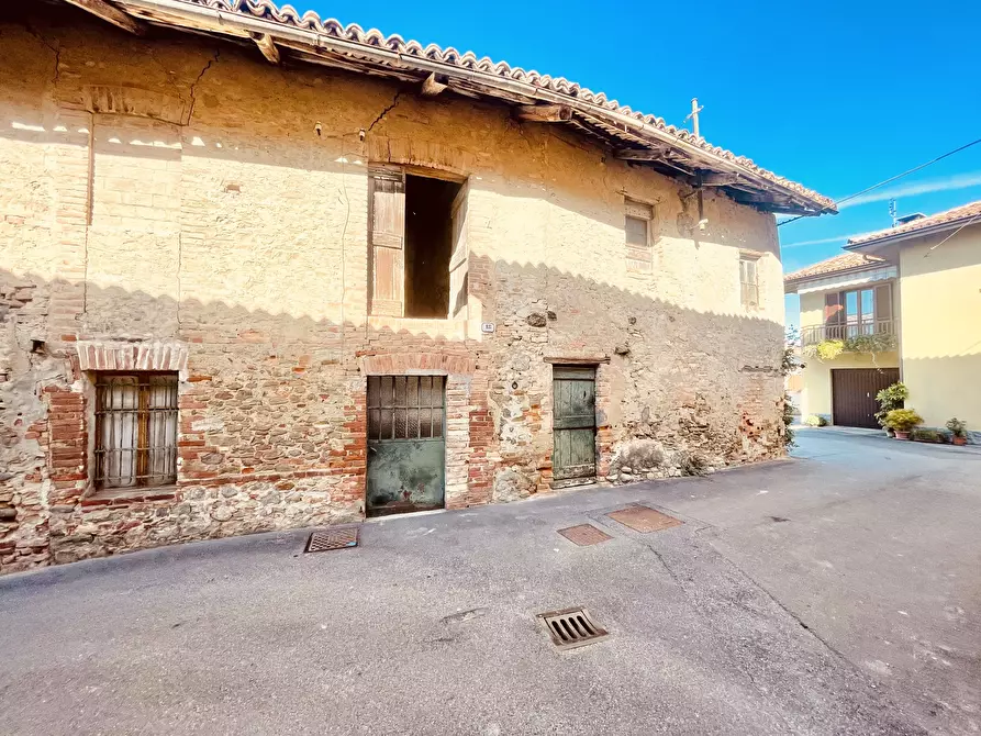 Immagine 2 di Porzione di casa in vendita  in Castelletto 30 a Castiglione Falletto