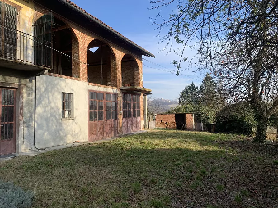 Immagine 2 di Rustico / casale in vendita  in via francesco rossi a Cinzano